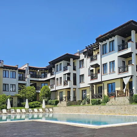 Sea Apartment *
